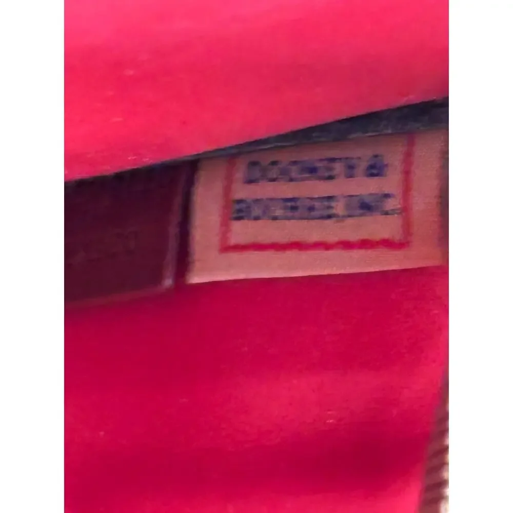Dooney & Bourke black pebble